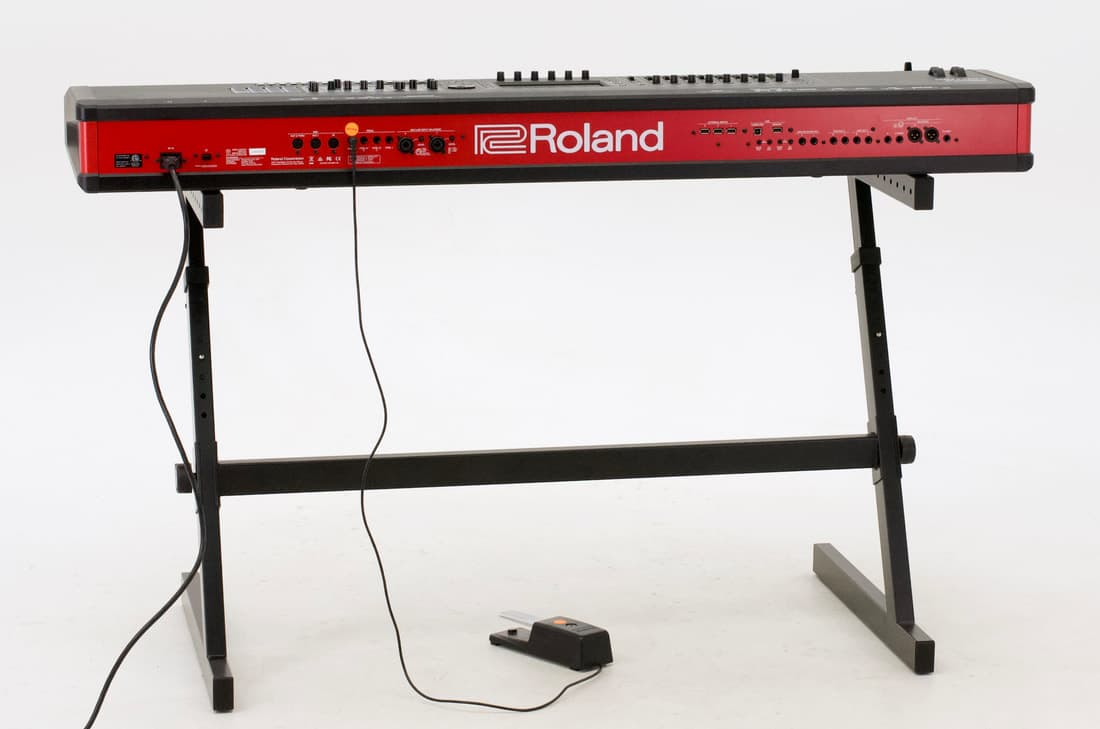 Roland Fantom 8